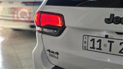 جیپ گراند شیرۆکی